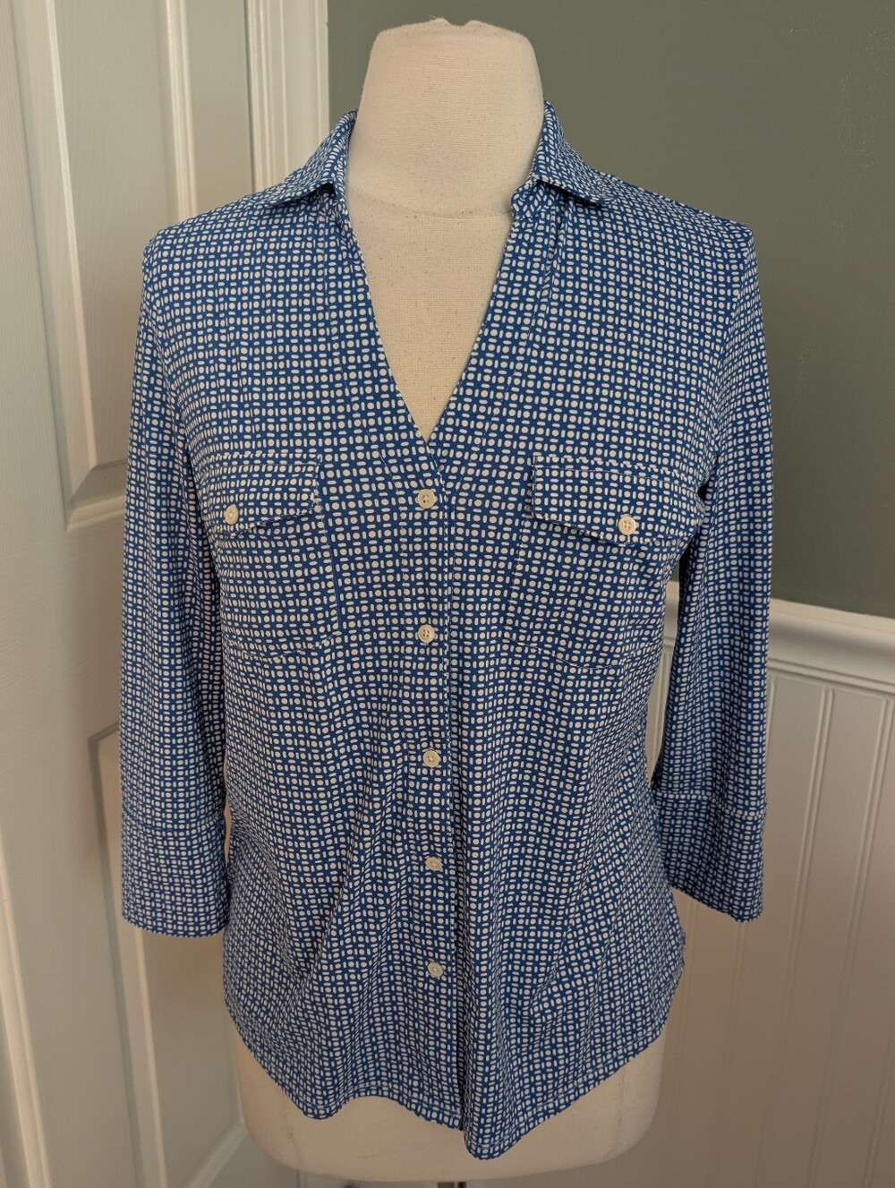 Women's J.Mclaughlin Medium Blue White Blouse